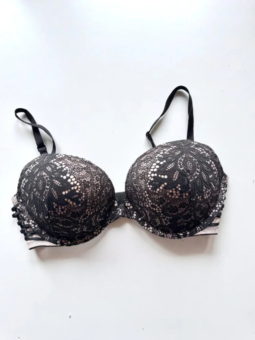Lot of 2 VICTORIA'S SECRET Dream Angels Very Sexy Lace Push-Up Bras, Size 32DD - Picture 6 of 14